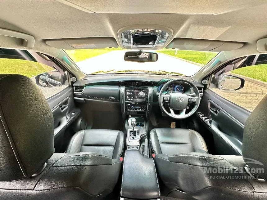2022 Toyota Fortuner VRZ GR SPORT 4X2 SUV