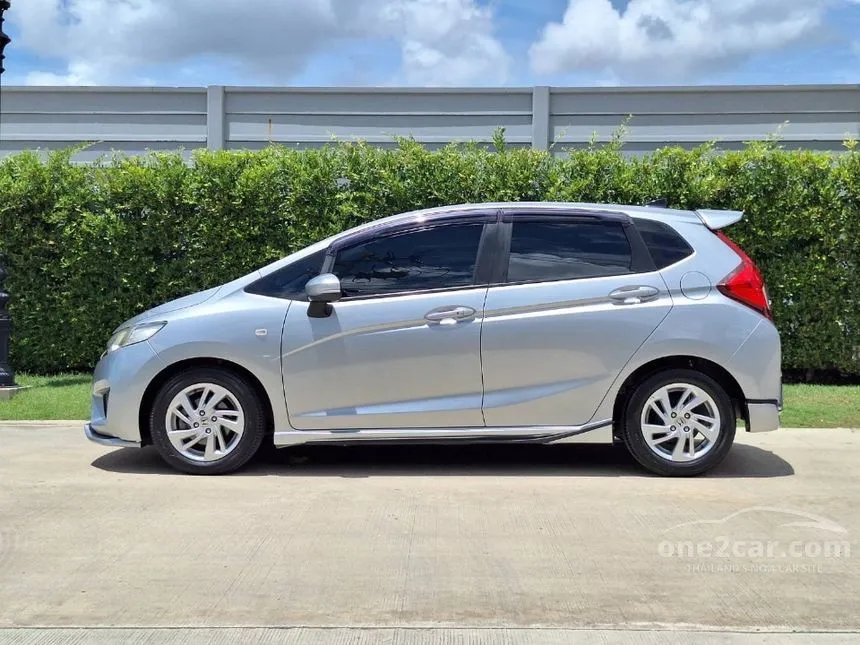 2017 Honda JAZZ V Hatchback