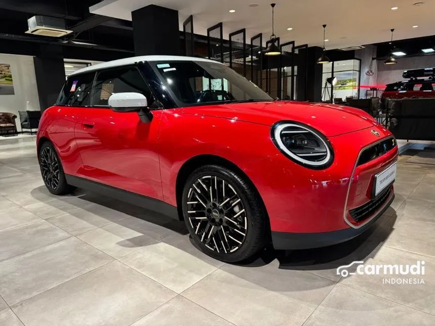 Jual Mobil MINI Cooper 2025 Cooper SE di Jawa Tengah Automatic Hatchback Merah Rp 1.087.000.000