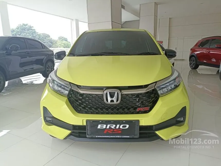 Jual Mobil Honda Brio 2024 RS Urbanite 1.2 di DKI Jakarta Automatic Hatchback Kuning Rp 167.800.000
