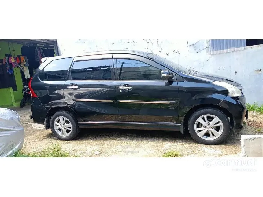 2012 Toyota Avanza Veloz MPV