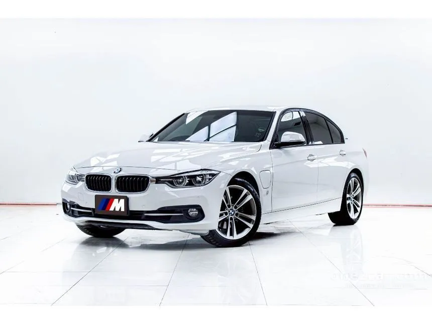 2020 BMW 330e M Sport Sedan