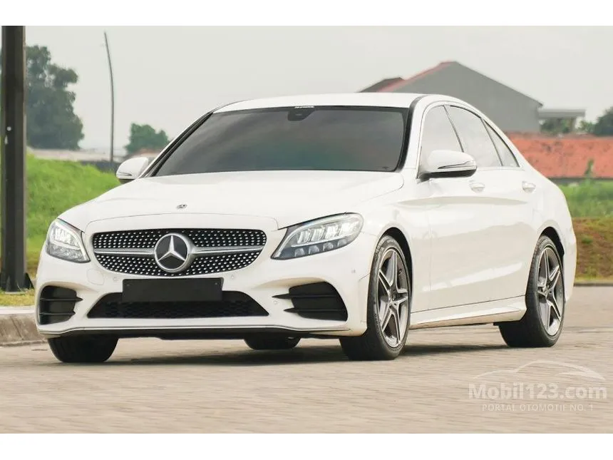 2022 Mercedes-Benz C200 AMG Final Edition Sedan
