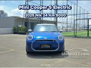 2024 MINI Cooper Cooper SE Hatchback