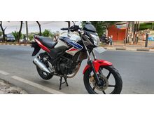 Honda CB150R tahun 2014 bisa kredit