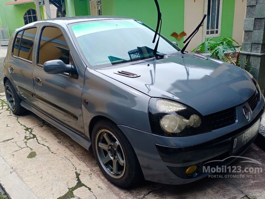  Jual  Mobil Renault  Clio  2004 II 1 4 di Jawa Barat Manual 