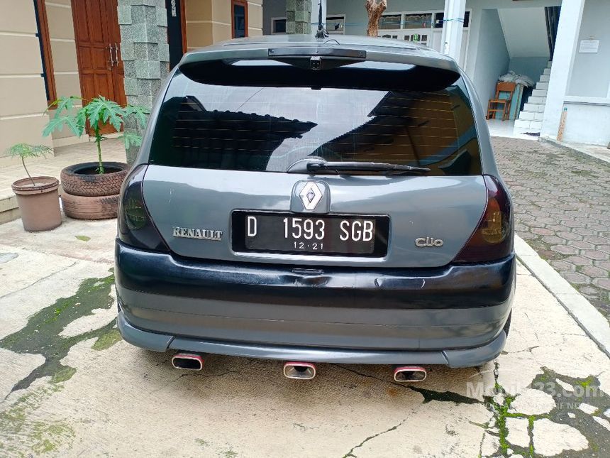  Jual  Mobil Renault  Clio  2004 II 1 4 di Jawa Barat Manual 