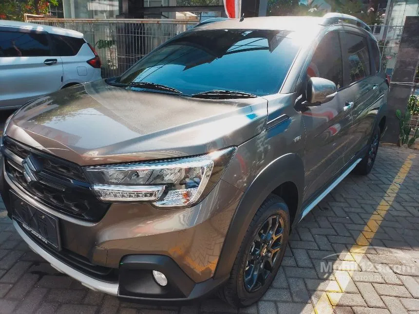 Jual Mobil Suzuki XL7 2024 Beta Hybrid 1.5 di Jawa Timur Automatic SUV Abu