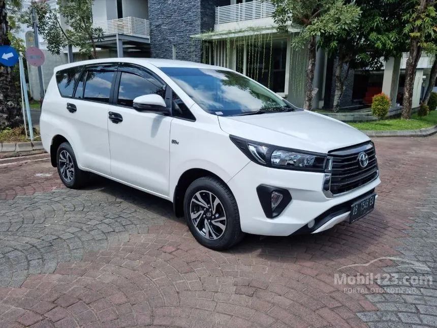 Jual Mobil Toyota Kijang Innova 2020 G 2.0 di Yogyakarta Manual MPV Putih Rp 275.000.000