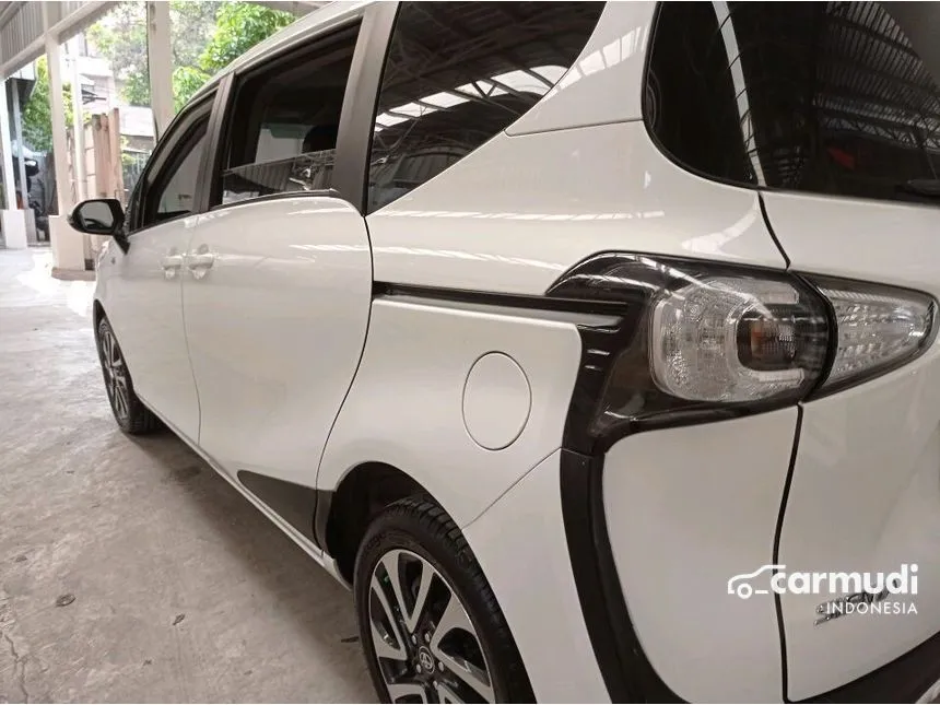 2017 Toyota Sienta V MPV