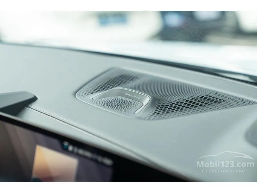 2025 BMW X7 xDrive40i M Sport SUV