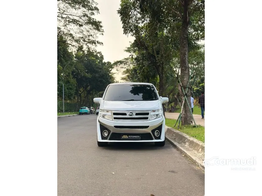 2010 Nissan Elgrand MPV