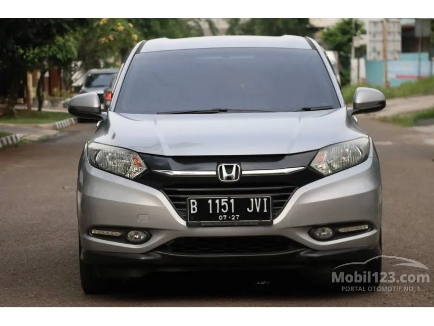 Jual Mobil Honda HR