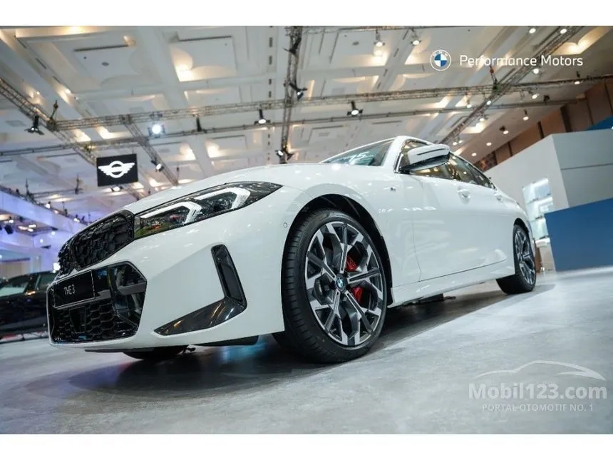 2025 BMW 330i M Sport Pro Sedan