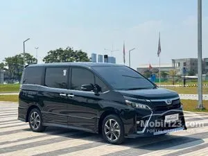 2020 Toyota Voxy 2.0 MPV