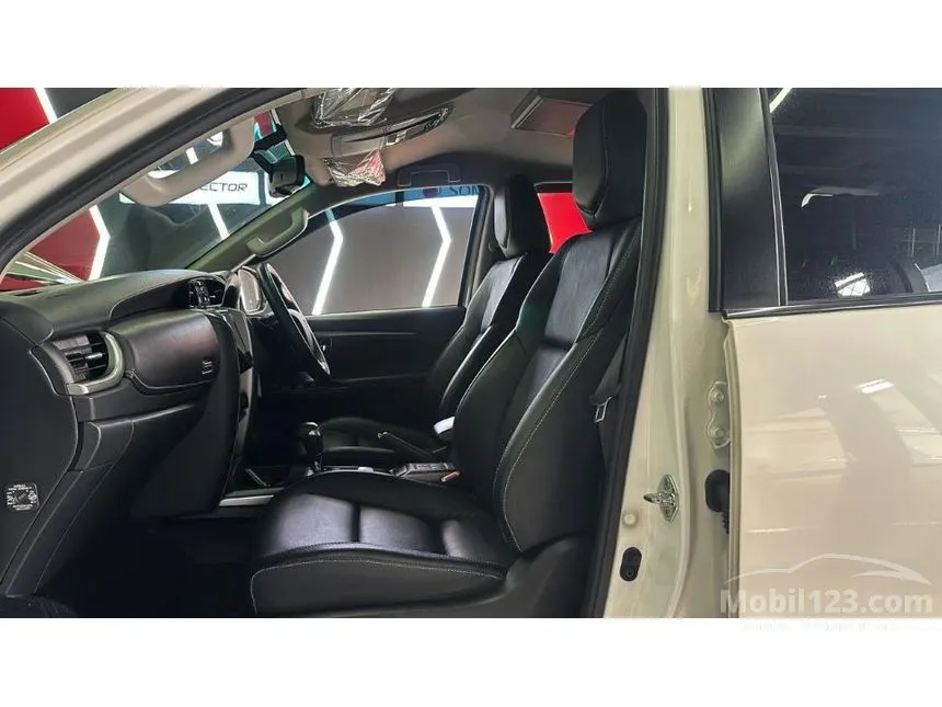 2022 Toyota Fortuner GR Sport 4X2 SUV