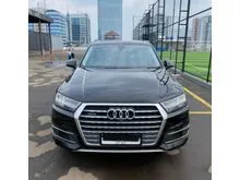2017 Audi Q7 3.0 TFSI Quattro SUV ANTIK MULUS TERAWAT. Full Record. HARGA CASH BEST DEAL NEGOTIABLE YA. Cocok Unt Pemakaian Harian. LOW KM 24 RB ONLY