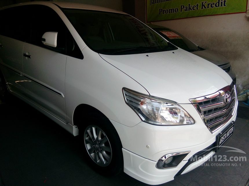 Jual Mobil Toyota Kijang Innova 2014 V 2.0 di Jawa Timur 