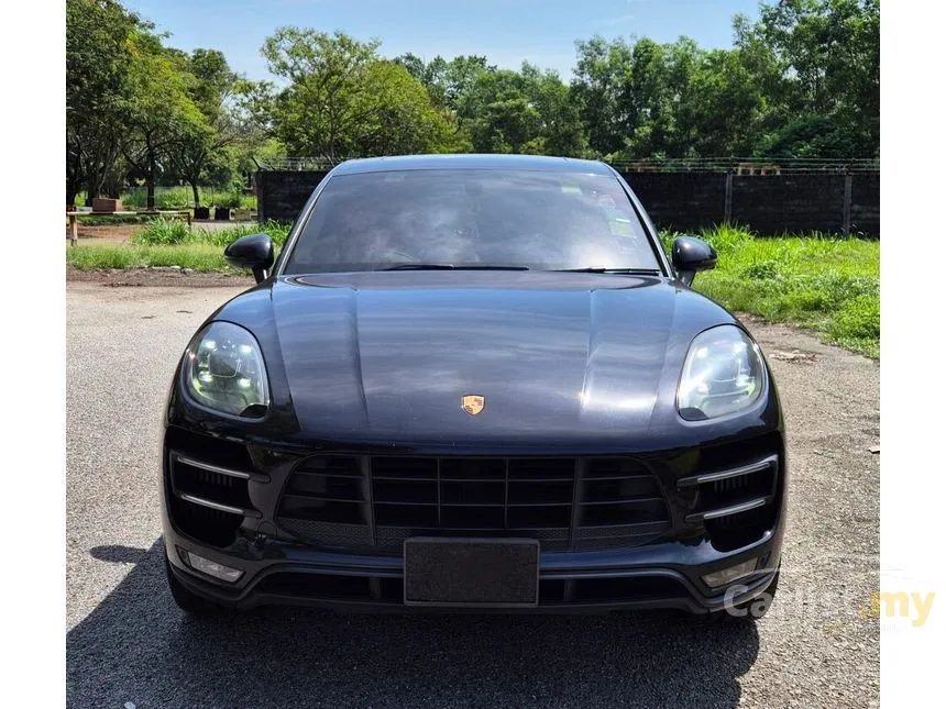 2016 Porsche Macan Turbo SUV