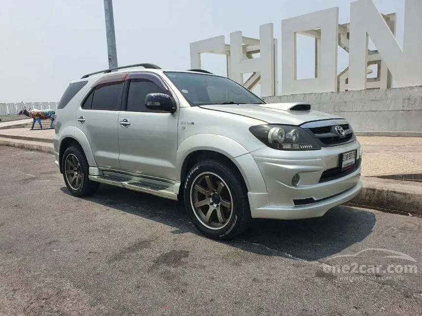 2005 Toyota FORTUNER V SUV