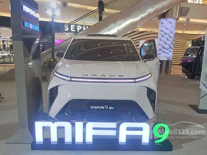 2026 MAXUS MIFA-9 Premium MPV