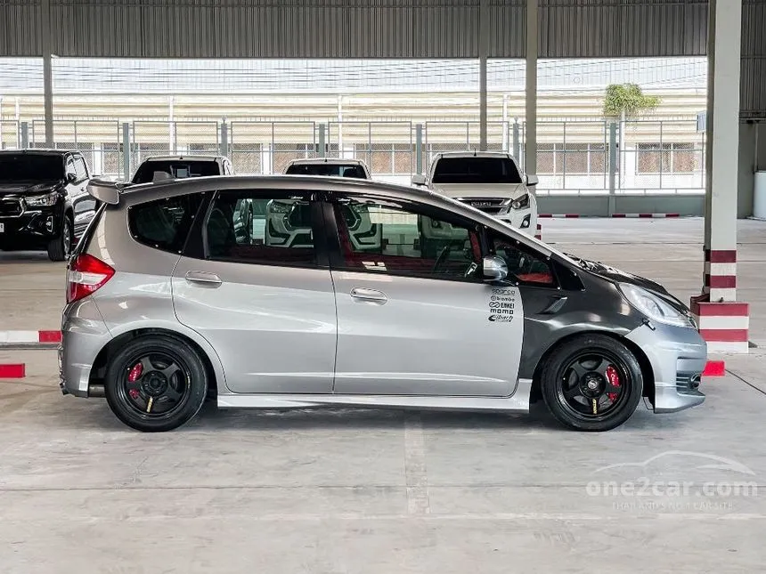 2012 Honda JAZZ SV Hatchback