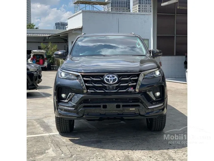 Jual Mobil Toyota Fortuner 2024 GR Sport 2.8 di Banten Automatic SUV Hitam Rp 607.450.000