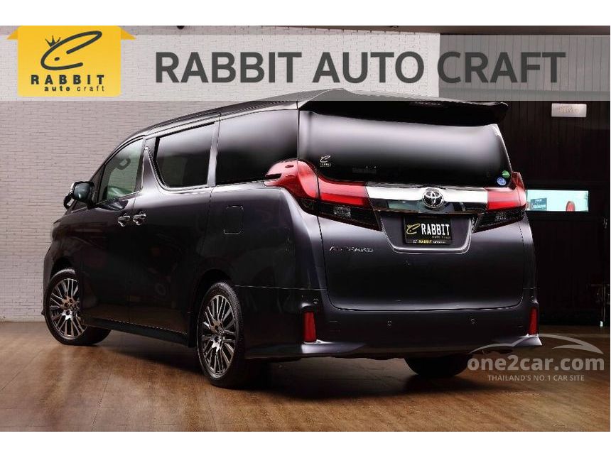 2021 Toyota Alphard HV Van