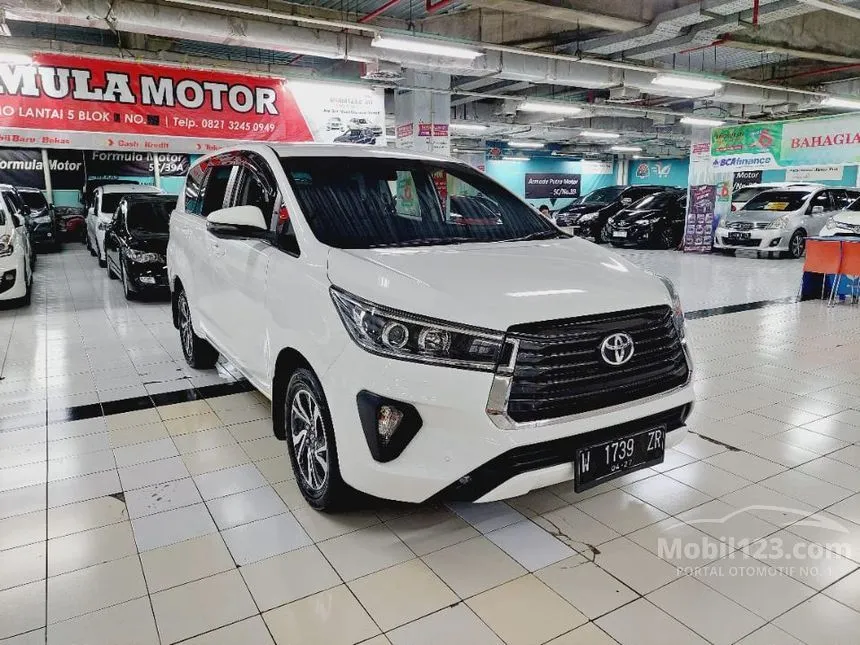 Jual Mobil Toyota Kijang Innova 2022 V 2.4 di Jawa Timur Automatic MPV Putih Rp 435.000.000