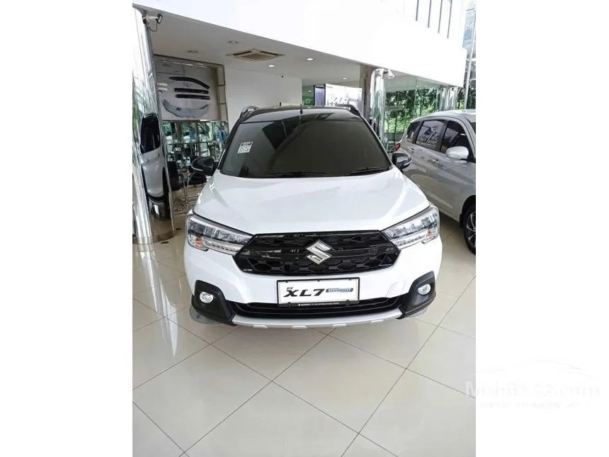 Jual Mobil Suzuki XL7 2024 Alpha Hybrid 1.5 di DKI Jakarta Automatic SUV Putih Rp 260.000.000