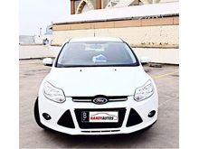 2012 Ford Focus 1.6 Trend Hatchback Automatic Putih