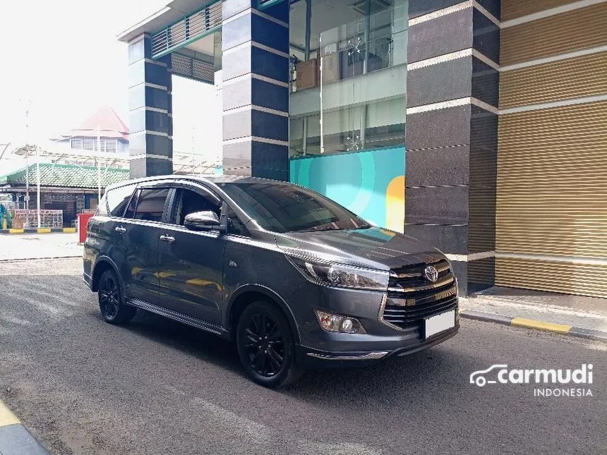 Jual Mobil Toyota Innova Venturer 2018 2.0 di DKI Jakarta Automatic Wagon Abu