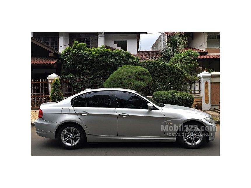 Jual Mobil  BMW  320i  2009 E90  2 0 di Banten Automatic Sedan 