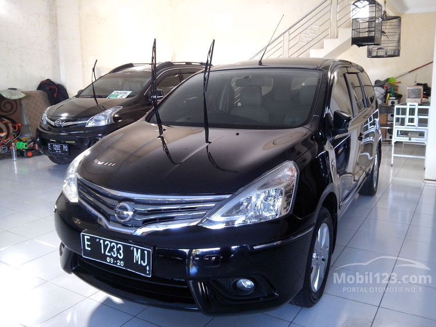 Jual Mobil Nissan Grand Livina 2015 XV 1.5 di Jawa Barat 