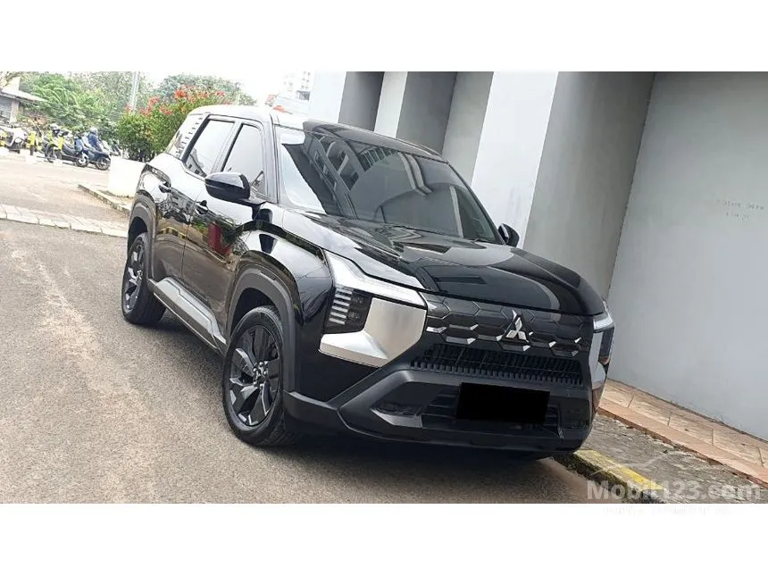 2025 Mitsubishi Destinator GLS SUV