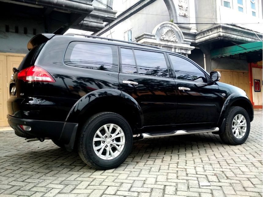 Mitsubishi pajero sport 2014