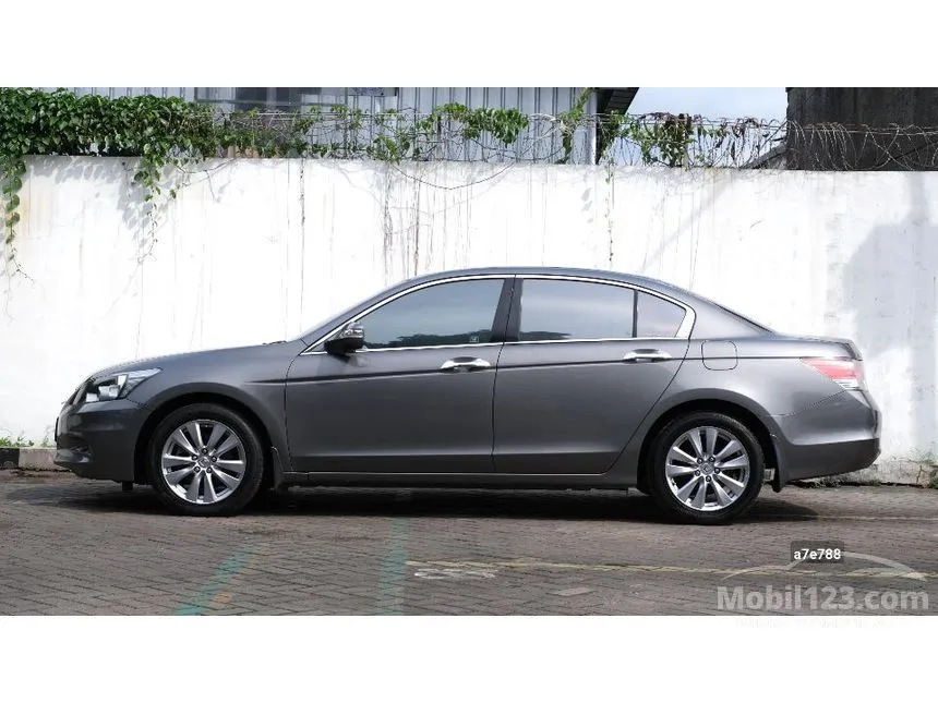 2011 Honda Accord VTi-L Sedan