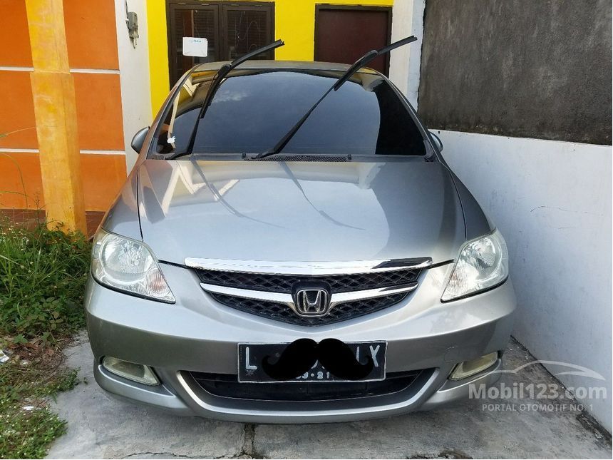 Jual Mobil  Honda Jazz  2005  VTEC  1 5 di Jawa Timur 