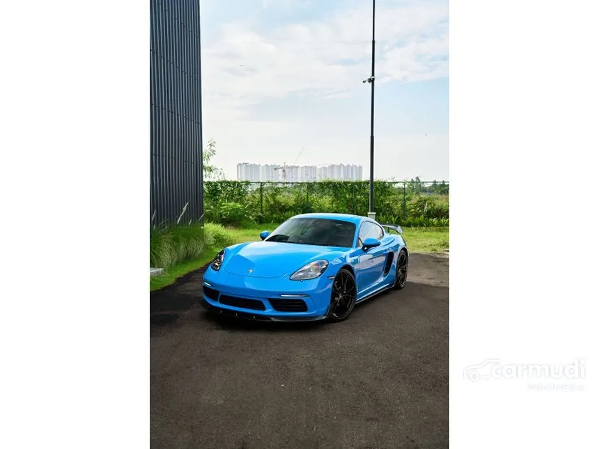 2023 Porsche 718 Cayman Coupe