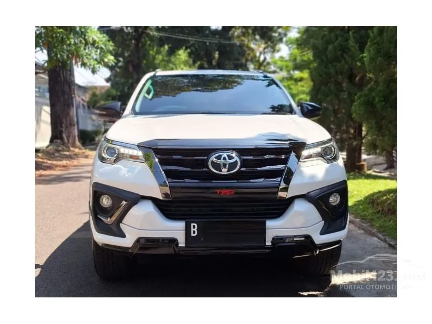 Jual Mobil Toyota Fortuner 2020 VRZ 2.4 di Jawa Barat Automatic SUV Putih Rp 462.000.000