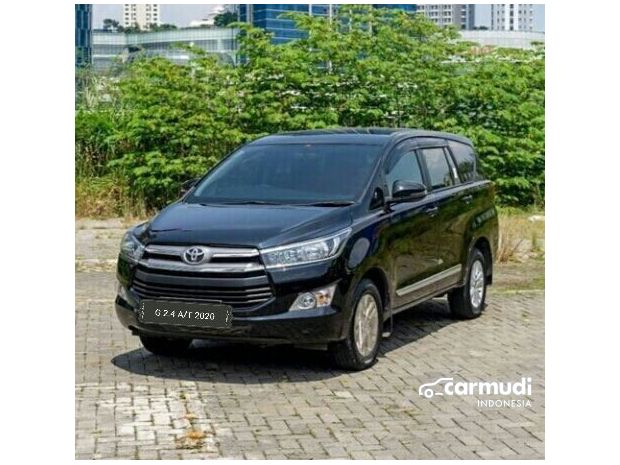 Beli Mobil Toyota Kijang Innova  Bekas  Murah di Surabaya 