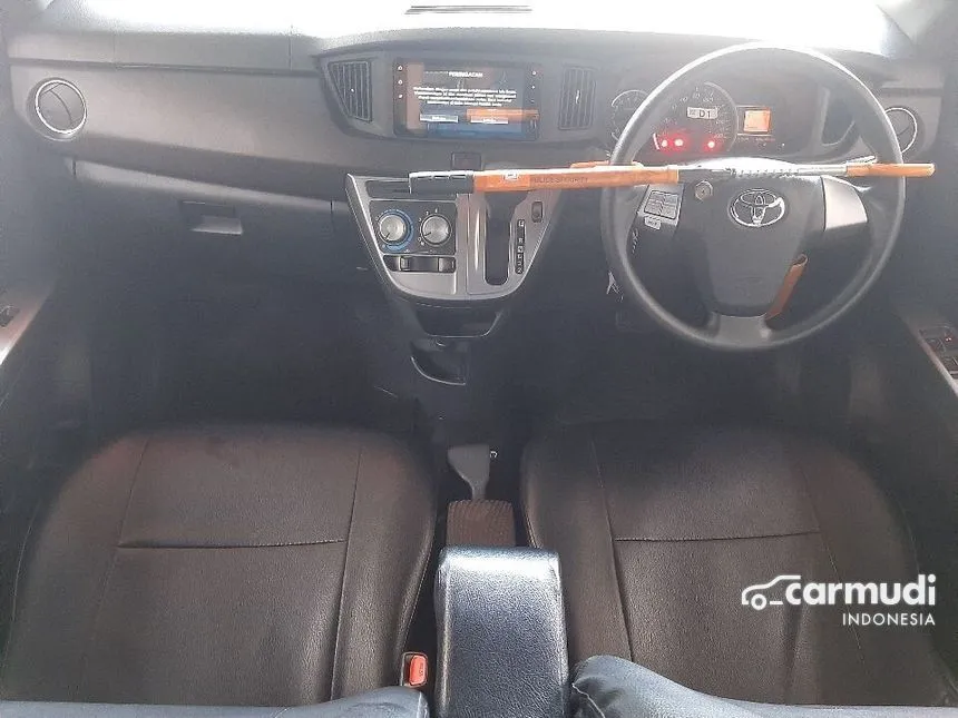2023 Daihatsu Sigra R Deluxe MPV