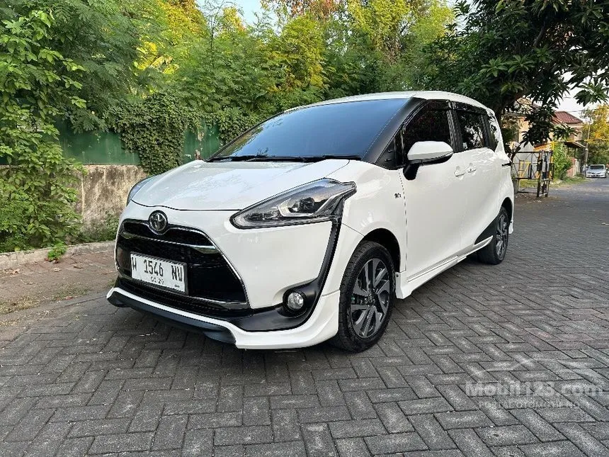 Jual Mobil Toyota Sienta 2018 Q 1.5 di Jawa Timur Automatic MPV Putih Rp 190.000.000