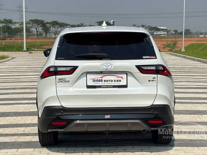 2023 Toyota Yaris Cross S HV with GR Parts Aero Pkg SUV