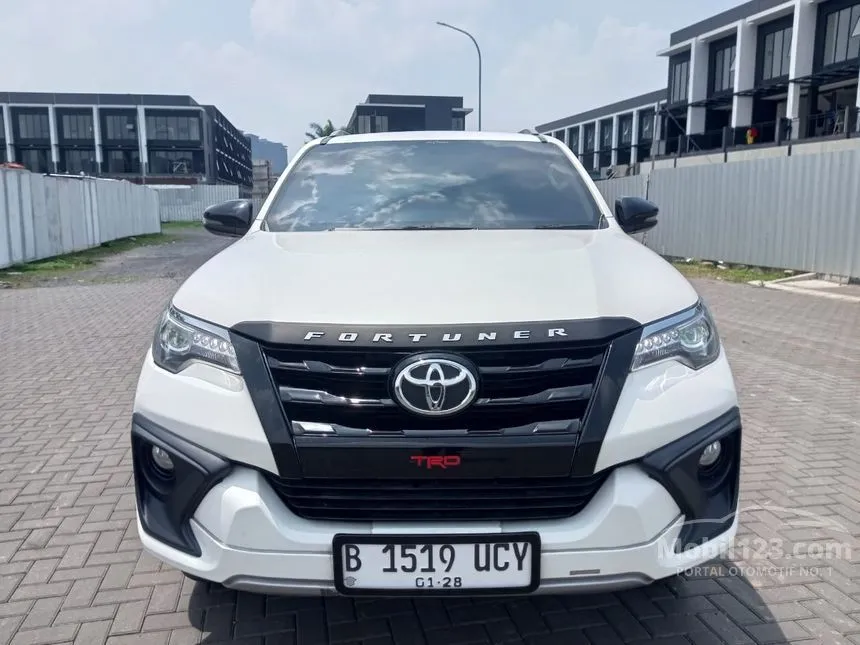 Jual Mobil Toyota Fortuner 2018 VRZ 2.4 di Banten Automatic SUV Putih Rp 385.000.000