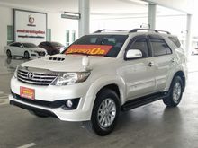 2012 Toyota Fortuner 3.0 (ปี 12-15) V SUV AT
