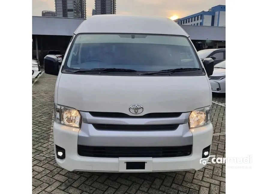2025 Toyota Hiace Commuter Van