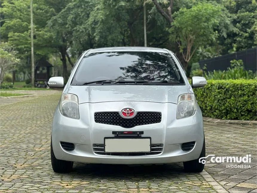 2008 Toyota Yaris E Hatchback