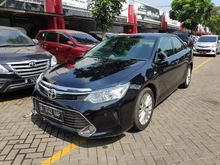 Toyota Camry 2.5 V at Matic 2015 Hitam Facelift Mewah Siap pakai harga Cash 312 stnk 1th panjang 11.20