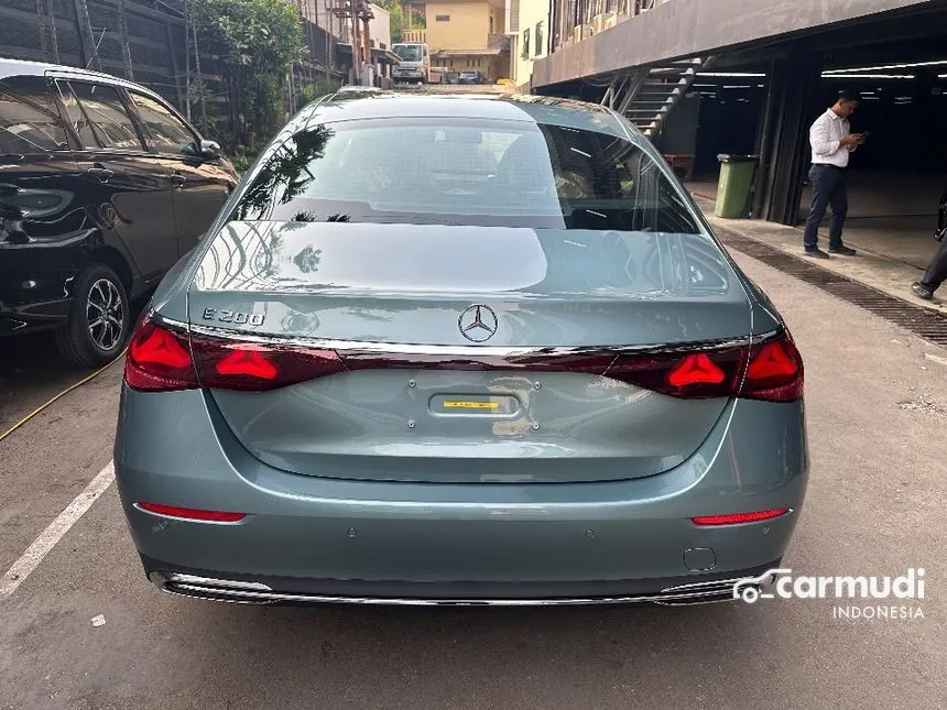 2025 Mercedes-Benz E200 Exclusive Line Sedan